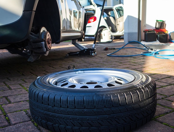 TNT - Set De 100 Outils De Changement De Pneus Par The Truck Savers (TSI) - Neuf
